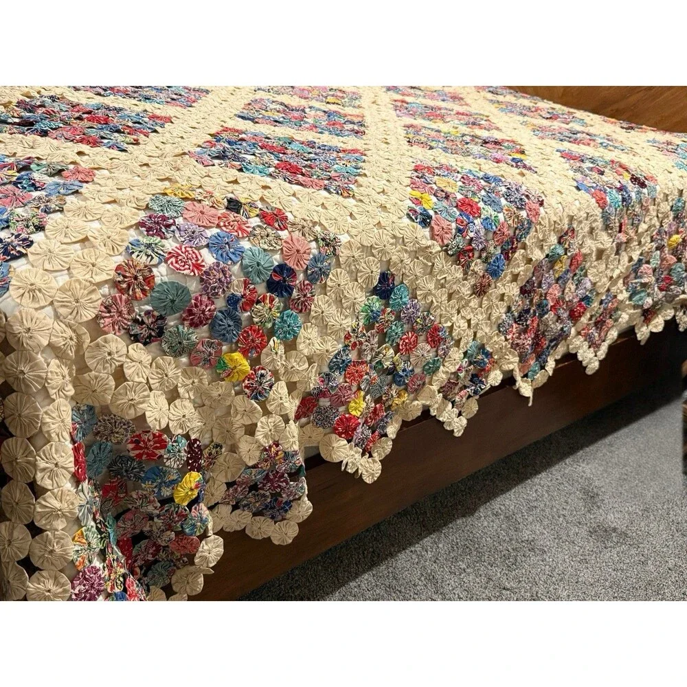 Antique Yo Yo Quilt Diamond Pattern Large Queen/small King 92” X 96” Scalloped